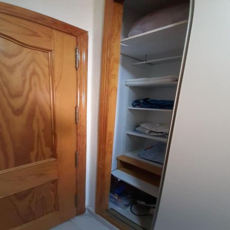 Studio Met Ideale Ligging Τορεβιέχα Εξωτερικό φωτογραφία