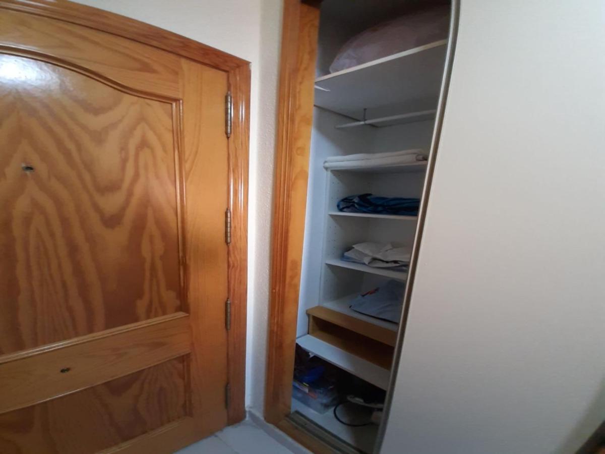 Studio Met Ideale Ligging Τορεβιέχα Εξωτερικό φωτογραφία